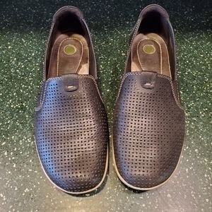 Earth Origins slip on shoes
